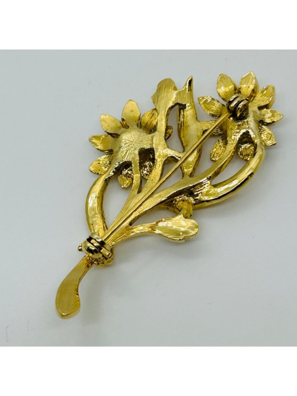 Flower Brooch Pin Gold Tone With Clear Rhinestones Silver Floral Spray Vintage - Picture 6 of 10
